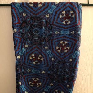 Tall and curvy Lularoe leggings